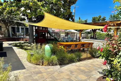 Image de Resort-style Home w/Private Pool in the Heart of the City-Your La Oasis Awaits!