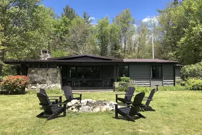 Image de Mid-Century Cottage near Highlands+Cashiers, Family&Pet Friendly - Sleeps 9