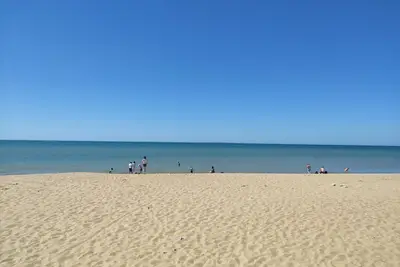 Image de Une Aire de Famille 12\/14 pers. A 50m de la plage et jardin privé