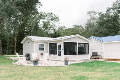 Image de Studio style Cabana on the river