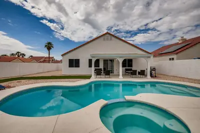 Image de The Best House With A Heated Pool, Spa, and Safe, Sleeps 6 Comfortably