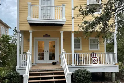 Image de 3 Bedroom house in Purple Parrot