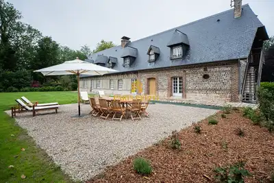 Image de Normande d'exception du 17e entièrement rénovée- Parc clos d'1. 7 hectares