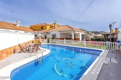 Image de Villa climatisée \"Mascota Rincón de la Victoria\" avec piscine, jardin et Wi-Fi