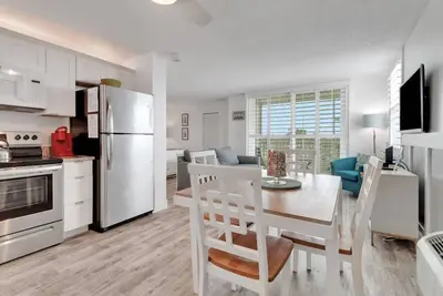 Image de Beautifully Remodeled Beach Getaway! Gulf View! Beach Gear & Over $100 of Free Daily Activities!