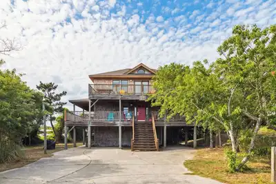 Image de 2025 Waddle Inn * 3-Min Walk to Beach * Dog Friendly * Foosball Table * Close to Golf