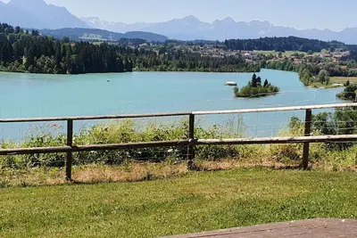 Image de \"Pure relaxation: Discover Holiday Village Hochbergle House 37 on Lake Lechsee! \"