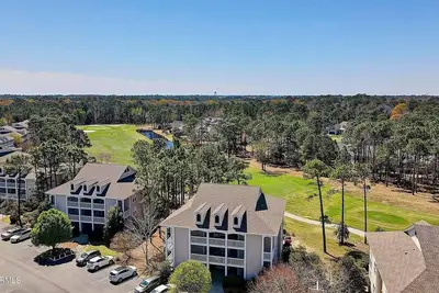 St James first floor Studio unit Golf course view