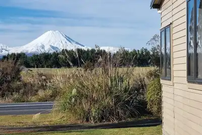 Image de Snow Chaser's Retreat - National Park Holiday Home