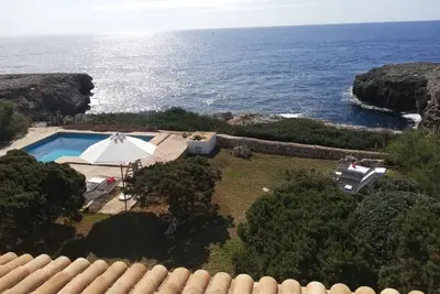 Image de Can Pujades, villa on a cliff surrounded by beaches