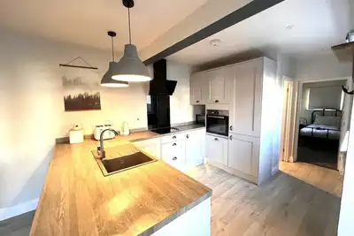 Gorgeous-Vue ville-Moderne-Maison-Salle de bain privée séparée