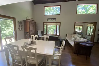 Image de Secluded River Retreat near South Haven’s Historic Downtown & Sandy Beaches