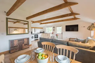 Motor House Loft - beautiful loft conversion in lovely rural location by Bloom Stays