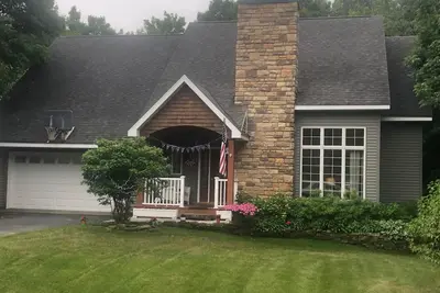 Image de We now have bedroom Ac! Charlevoix Marathon availability