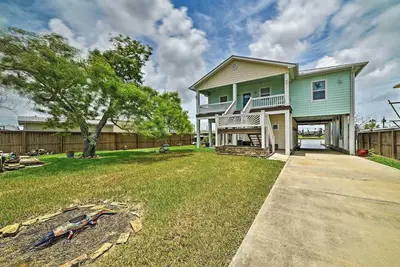Image de Waterfront Rockport Home w/ Dock & 3 Kayaks!