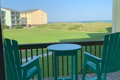 Image de Updated in 25! 1 minute walk to Beach & Pool! 1 Bedroom + Bunk Beds. 10. 0 Rated!