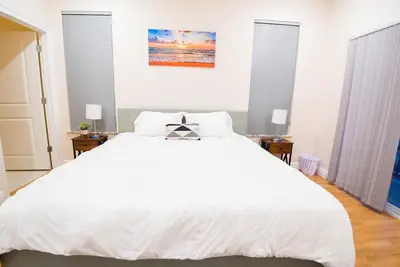 Image de 🔥Steps 2 Shore❤️ | Sleeps 4 W\/ W+D +Near Casinos