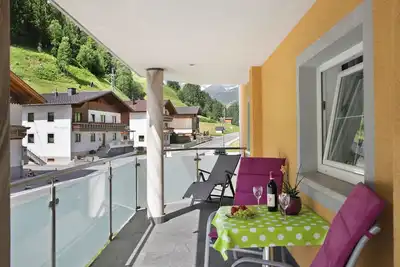 Image de Appartement \"BergglĂĽck\" avec vue sur les montagnes, Wi-Fi et balcon