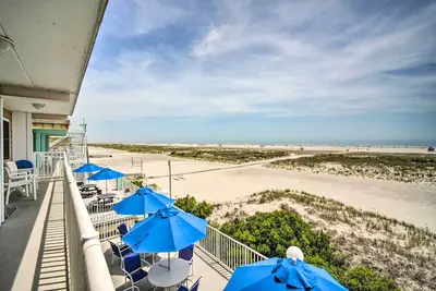 Image de Walk to Wildwood Beach: Oceanfront Condo w/ View