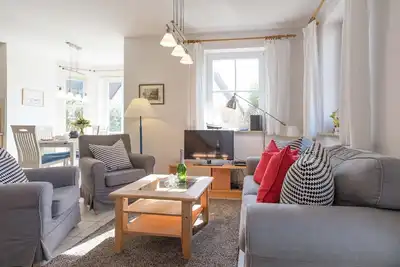 Image de Romantic maisonette apartment in the resort of Born am Darß
