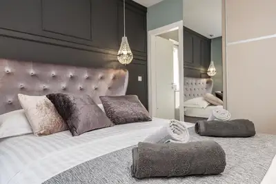 Image de Luxury Apartments Garden - Two Bedroom Apartment with Terrace and Balcony (A2)