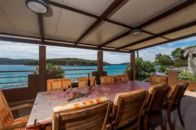 Image de Nostalgija three bedroom holiday home with sea view terrace
