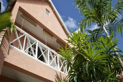 Ajoupa 4, Luxurious self-catering villas available for short-term holiday rental