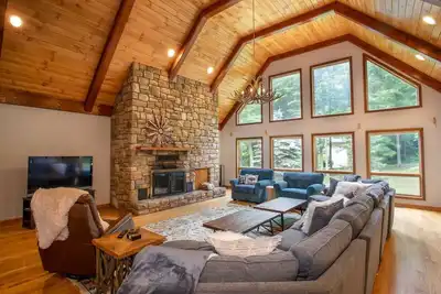 Image de Large Home on Sugar Mountain