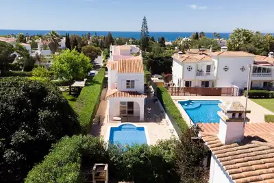Image de Villa Loretta - Private heated pool, two minutes' walk to tennis club