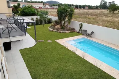 Image de Villa avec piscine, accès port plage par sentier pédestre (900 mètres)