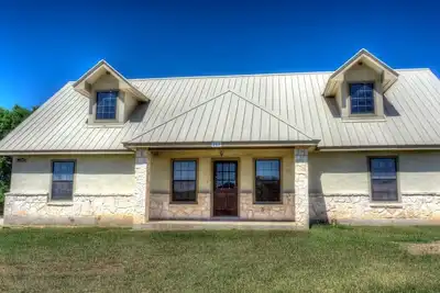 Image de Boondocks @ Frio River Vacation Rentals