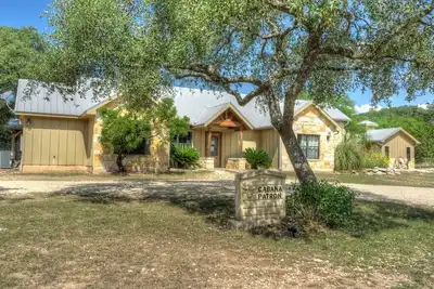 Image de Cabana Patron Private Pool, Wi-Fi, @ Frio River Vacation Rentals