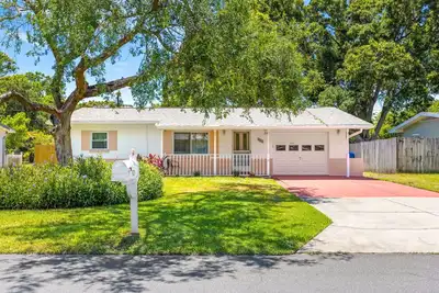 Image de Cozy House by Pinellas Trail 5min to Beach Dogs Ok
