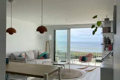 Image de Nouveau « Le 209 » avec magnifique Vue Mer, piscine et balcon