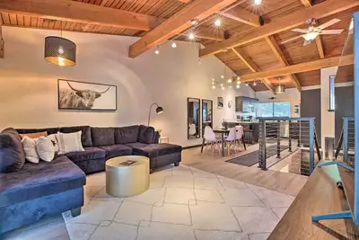 Image de Contemporary Mountain Retreat - Walk to Slopes!