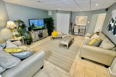 Image de Enjoy spacious apartment near Dwtn Knoxville - 15 min