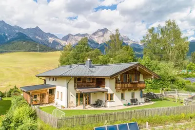Image de Appartement très attrayant et bien entretenu