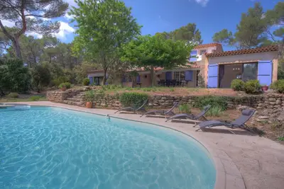 Image de Villa de Charme avec piscine à Rognes