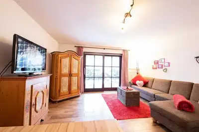 Image de Spacious holiday apartment \"Löwenzahn\" in a quiet location in the holiday villag