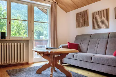 Image de Enjoy a relaxing holiday in the apartment \"Alpenkräuter\" in Grainau