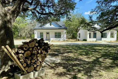 Image de Luxury Bungalow near Gruene Hall, Whitewater Amphitheater & The Chandelier.