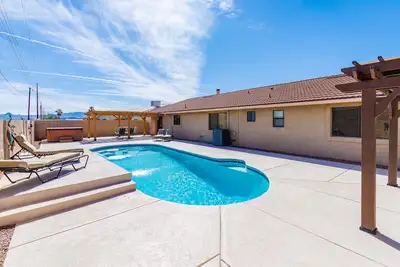 Image de Come stay at the Pirate’s Den in Lake Havasu!