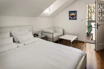 Image de Superior Studio with Terrace 902 Vijugasta Street 15