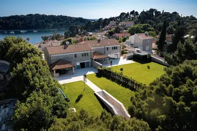 Image de Villa Rat, Luxury Stay, Beautiful new Property, Pool, Sauna, Gym, Amazing GreenGarden