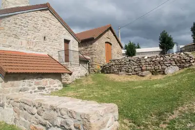 Image de Gîtes de France 3\/5 personnes à La Bessière