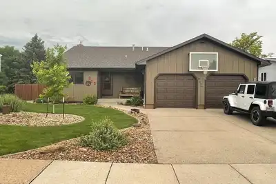 Image de Private home in beautiful Spearfish for 2021 Sturgis Motorcycle Rally.