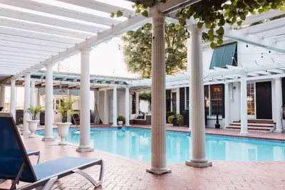 Image de Beautiful 6-bed home with pool and 2 hot tubs