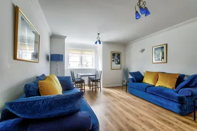 Image de GuestReady - Stylish Apt w/ Parking near Edinburgh