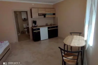 Image de Studio pour 2 personnes avec climatisation en centre ville