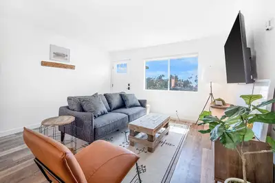 Image de Convenient dog-friendly condo with free WiFi - right up from the beach